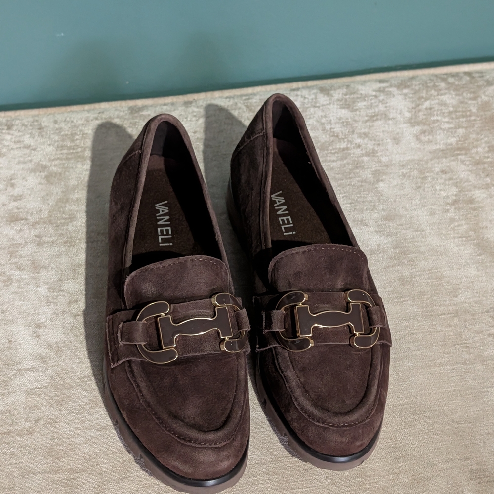 VANELi Women's Jard Loafer in TMORO Suede Sz 6.5 New without Tags